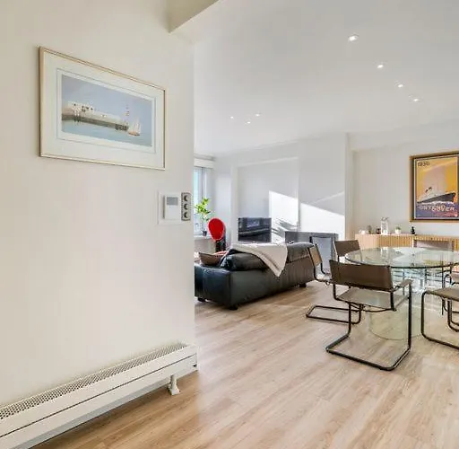 Unique Seaview Close To Casino - Garage Available - 